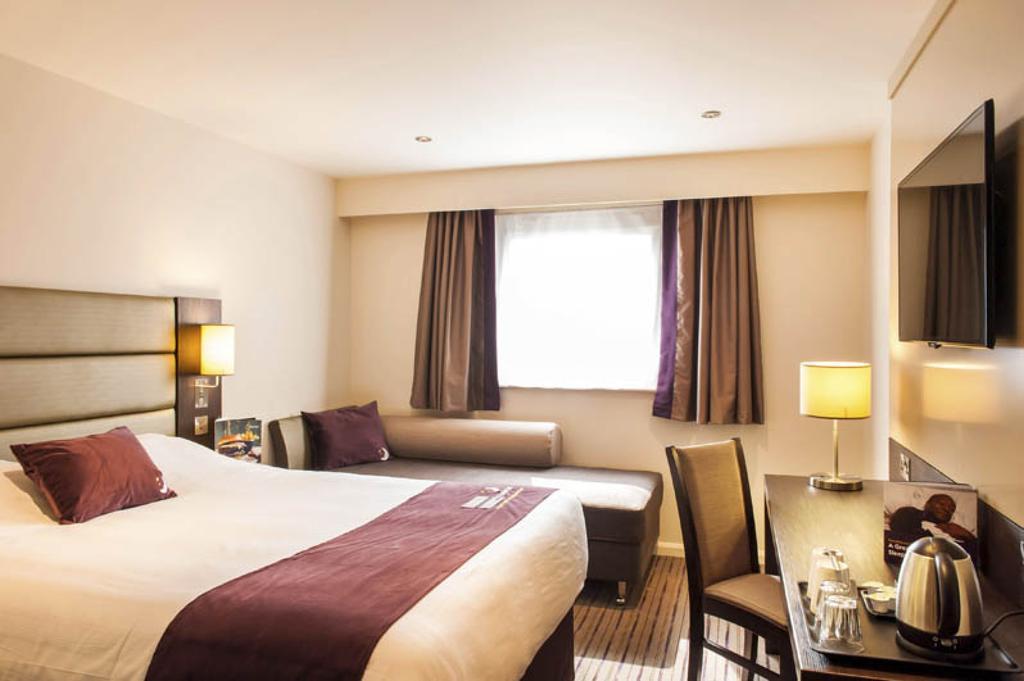 Premier Inn London Southwark Стая снимка