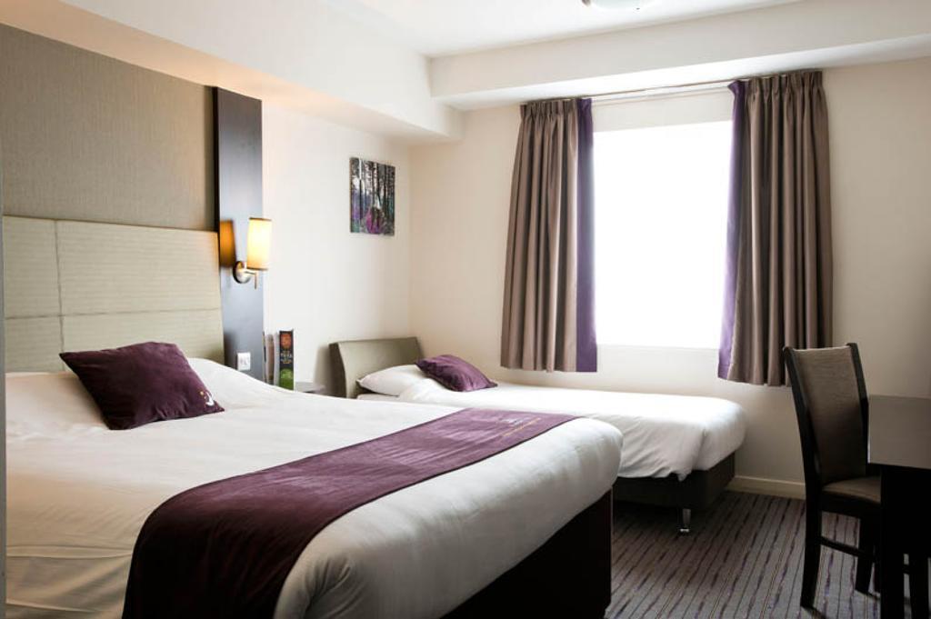 Premier Inn London Southwark Стая снимка